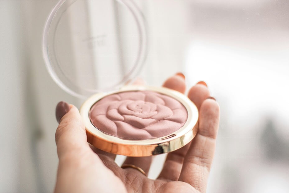 Foriu nos comparte que el rubor será un gran protagonista en los maquillajes de 2025.