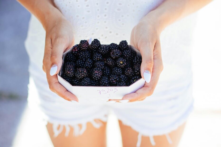 Foriu te comparte los beneficios de comer moras.